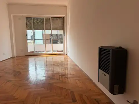 Departamento en  alquiler 2 amb. con lav.  balcón