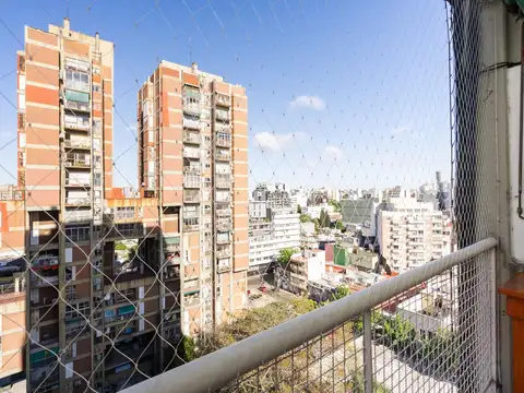 Venta Departamento 4 ambientes con balcon en Parque Patricios