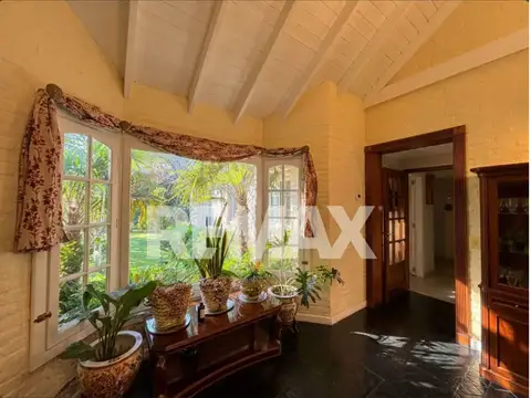 Casa 6 ambientes con 3 baños