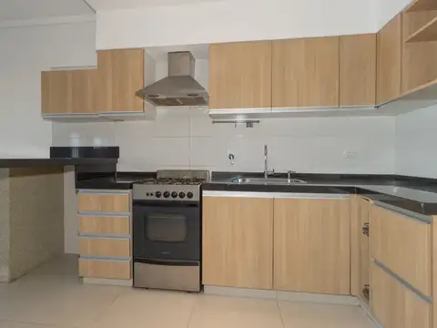 Departamento 4 ambientes con 2 baños