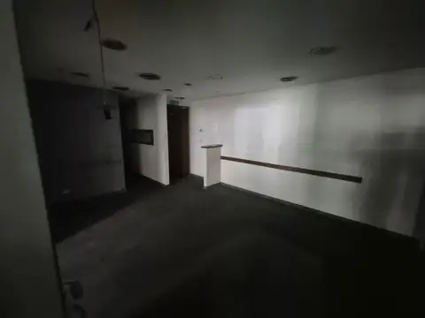 Amplia Oficina sobre Florida con cocheras