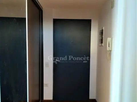 Departamento en Alquiler con 1 cochera
