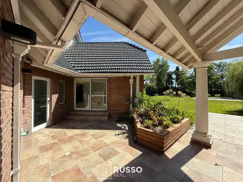 Casa en Venta de 5 dormitorios