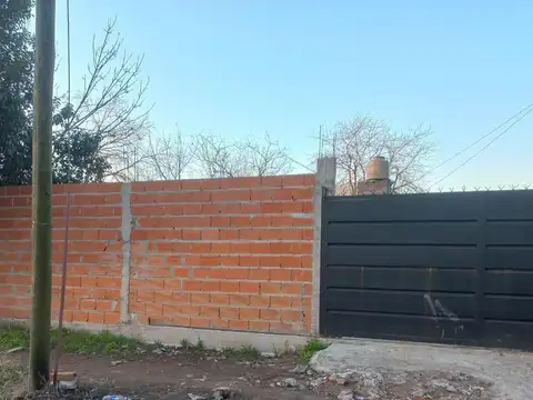 LOTE DE 720 MTS CON CASA OPORTUNIDAD