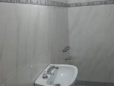 Casa en Venta en Rafael Calzada, USD 85.000