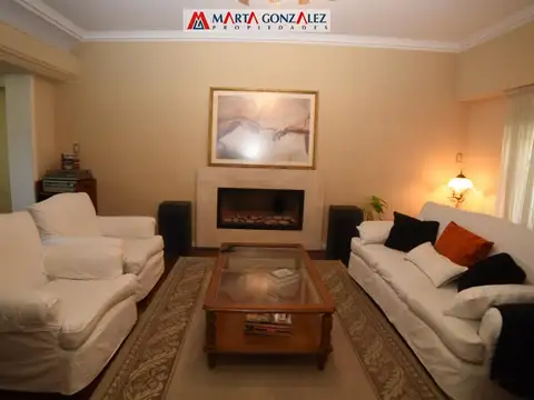 Casa 6 ambientes con 3 baños
