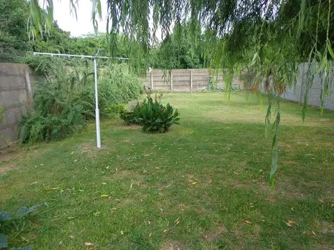 Casa en Alquiler con 1 cochera