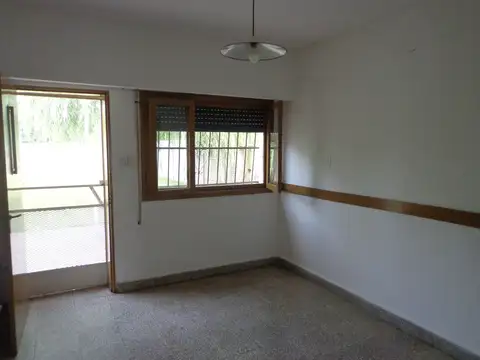 Casa en Alquiler en Alvear, $ 750.000