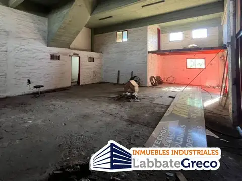 Galpon en Venta 20  mts Frente