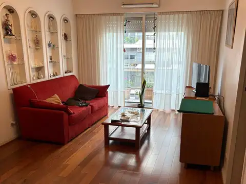 3 AMBIENTES AL FRENTE C/BALCON Y ESP GUARDA COCHE