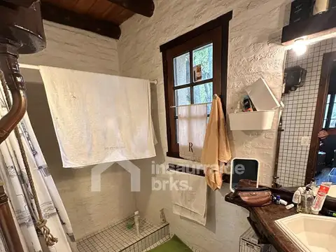 Casa en Venta con 20 cocheras