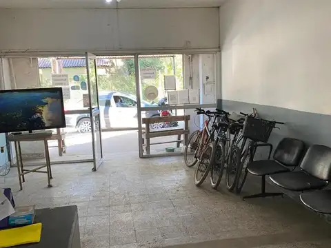 lote con local en Las Malvinas General Rodriguez