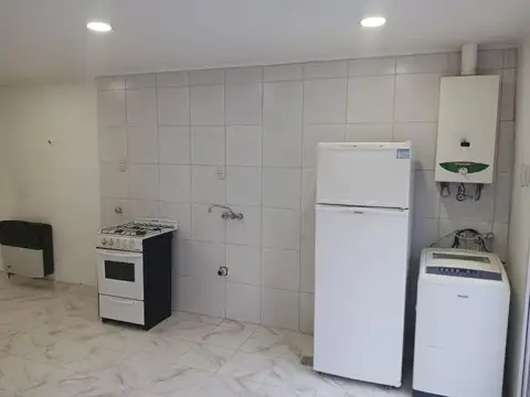 Casa con pileta y quincho en Altos del Sauce