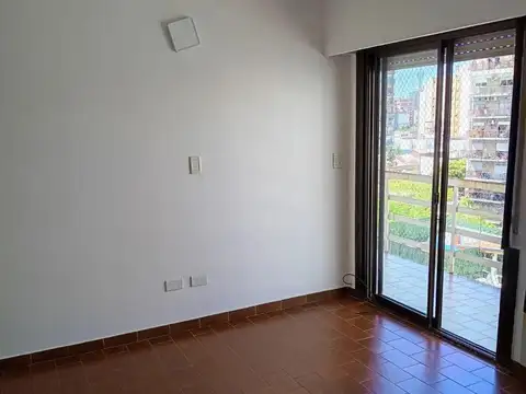 Departamento en Alquiler en Balvanera, $ 650.000