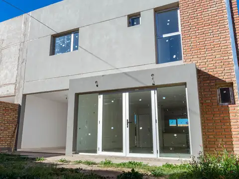 DUPLEX EN VENTA A METROS DEL PASEO DE LA COSTA