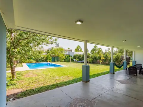 Casa en Venta en Funes, USD 250.000