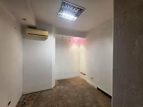 Local en Alquiler en Liniers, $ 1.200.000