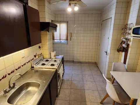 Departamento 4 ambientes con 2 baños
