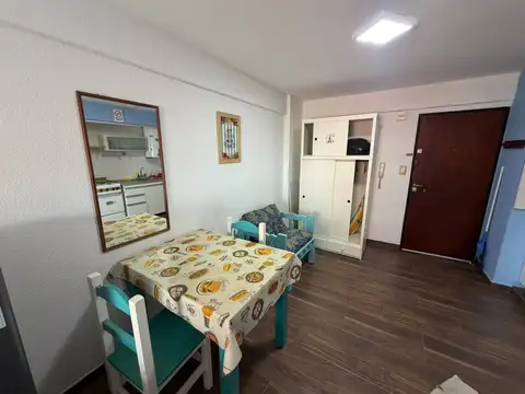 DEPARTAMENTO MONOAMBIENTE EN OPORTUNIDAD - REMODELADO 100%