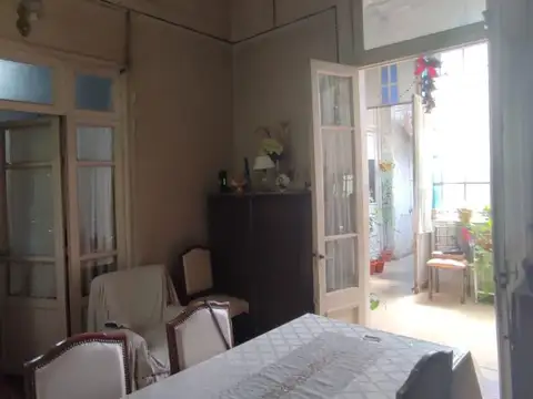 RAMON FALCON 4100, Piso 1