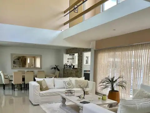 Casa en Venta 16 años