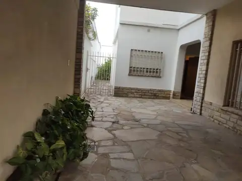 Depto Tipo Casa en Venta en El Palomar, USD 90.000