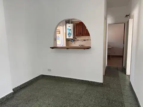 Departamento 3 ambientes con 1 baño