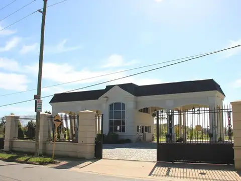 Oportunidad Lote en Venta en Chateau UF 100