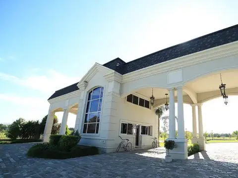 Oportunidad Lote en Venta en Chateau UF 100