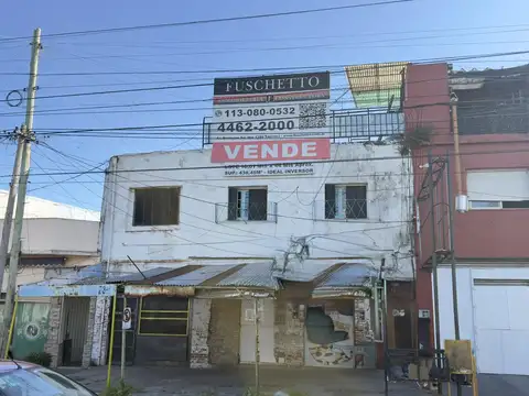 Venta de casa sobre la avenida Boulogne sur mer en Tapiales