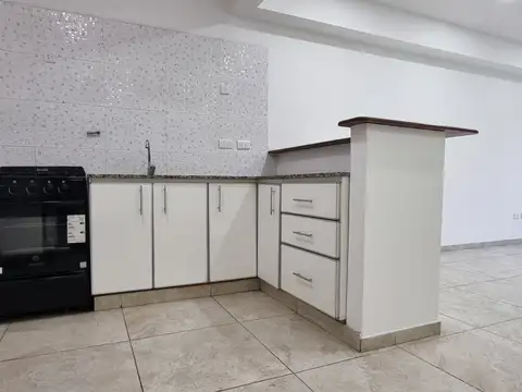 Departamento en Alquiler en Monte Grande, $ 615.000