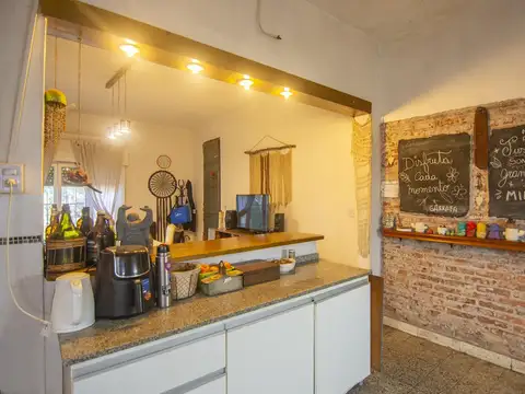 Casa en Venta con 1 cochera