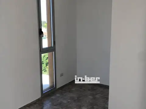Depto Tipo Casa en Venta en Berazategui, USD 70.000