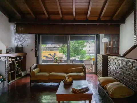 Depto Tipo Casa en Venta al Este