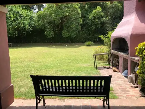 Casa 5 ambientes con 3 baños