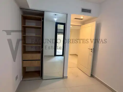 VENTA - DEPARTAMENTO - 4 AMBIENTES - BARRIO NAON - MATADEROS - PATIO