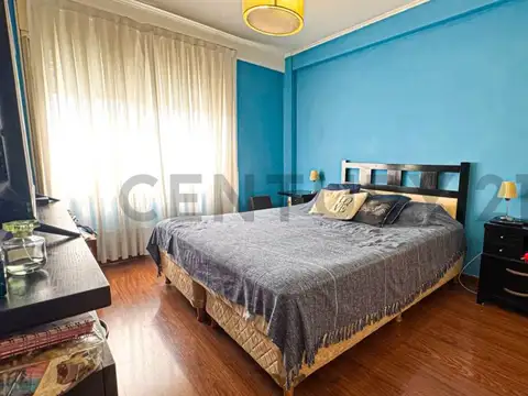Departamento 4 ambientes en venta en Villa General Mitre