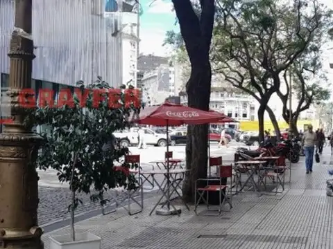 Av. Corrientes al 1100