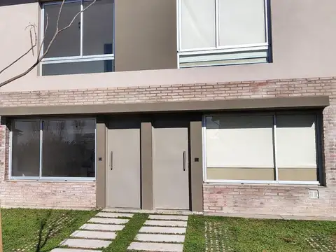 Duplex a estrenar en Condominio Dos Cedros