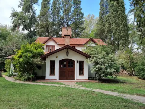 Casa en Venta en Los Pinos, USD 230.000