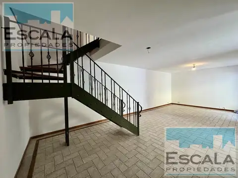 Casa en Alquiler al Este