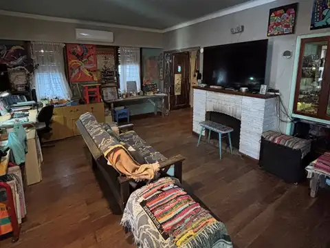 Casa 6 ambientes con 3 baños