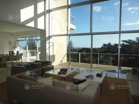 Departamento en Venta de 4 dormitorios