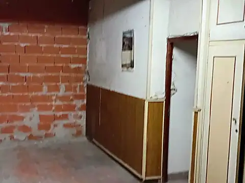 Local en Venta 48 años
