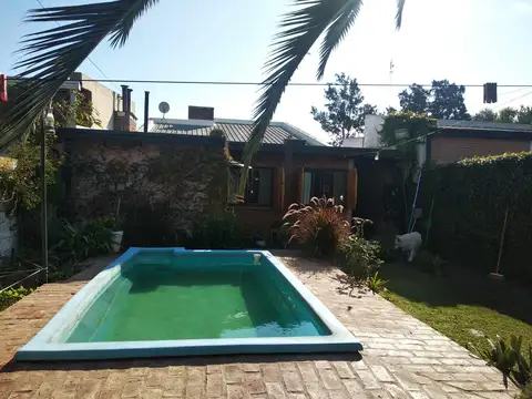 Casa en venta - 3 Dormitorios 2 Baños - 400Mts2 - San Carlos, La Plata