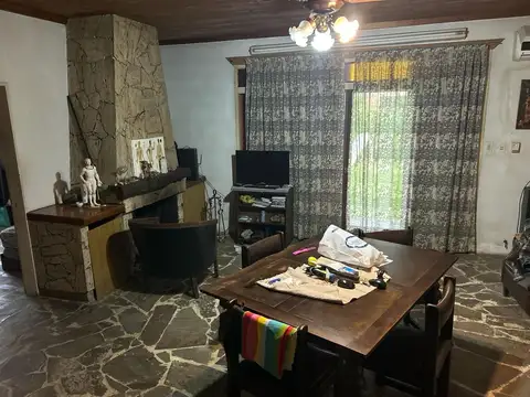 Casa en Venta en Lujan, USD 180.000