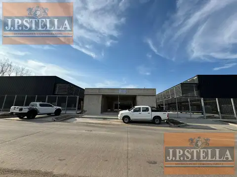 Local Comercial de 1109 m² en Complejo a Estrenar c/ Estacionamiento propio - Francisco Alvarez
