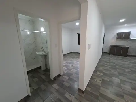 Esteban Echeverría 1200