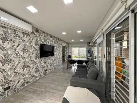 Casa 5 ambientes con 1 baño