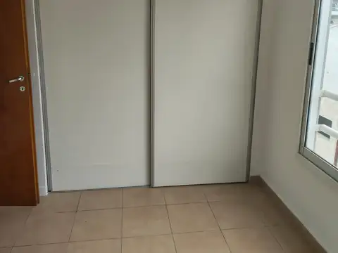 Departamento en Alquiler en Caseros, $ 550.000